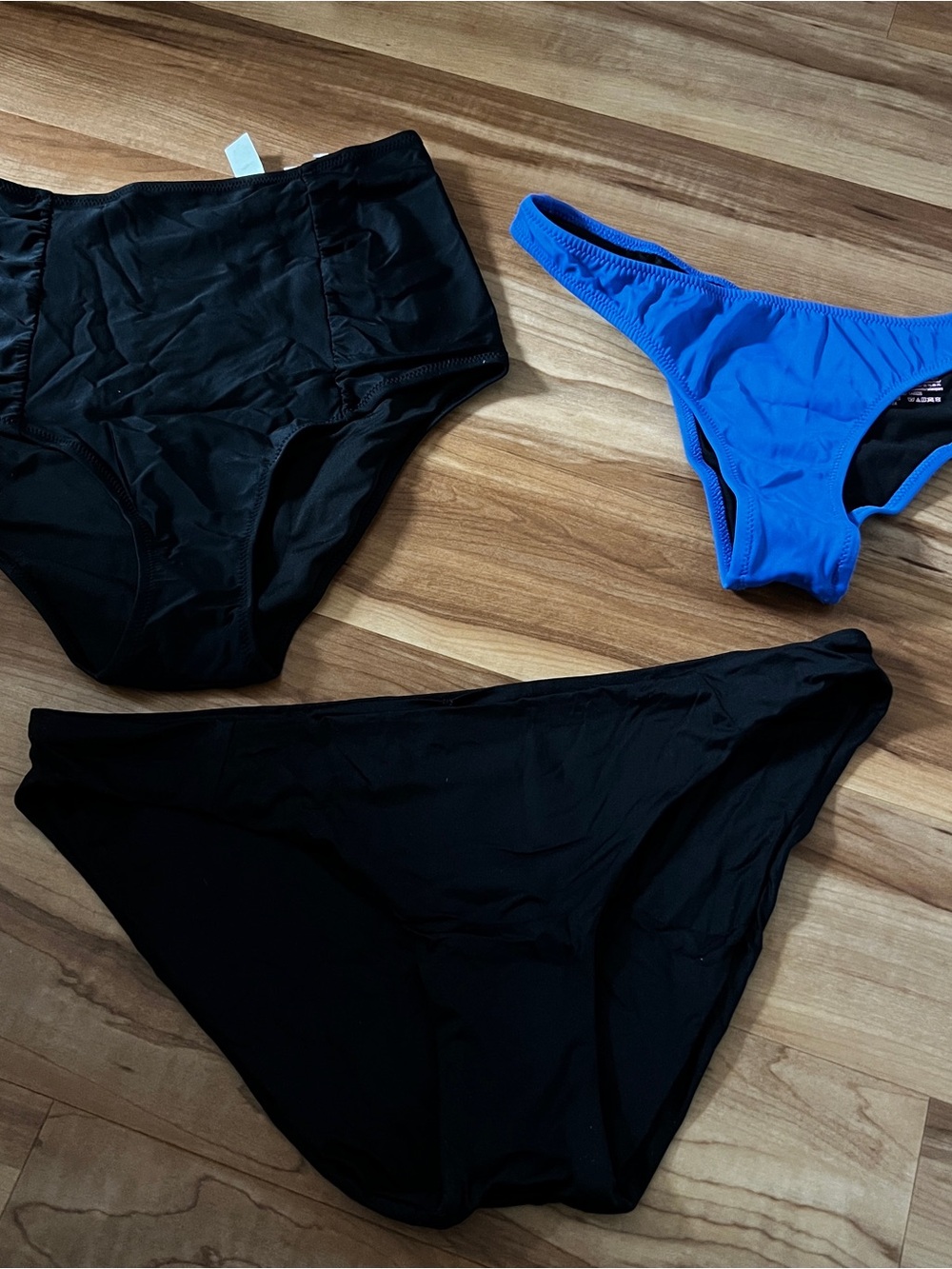 Patagonia, aerie, Victoria’s Secret Women’s Bikini Bottom Bundle